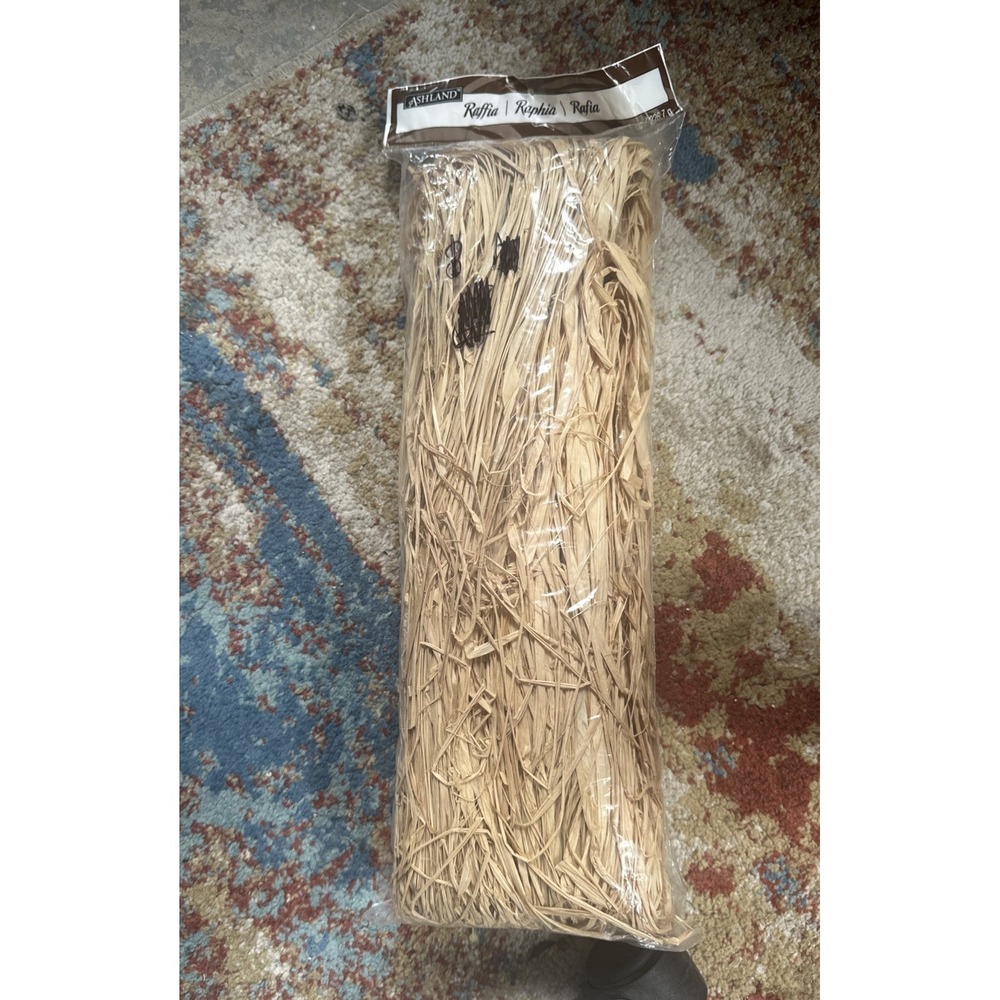 Raffia Natural color, 8oz.